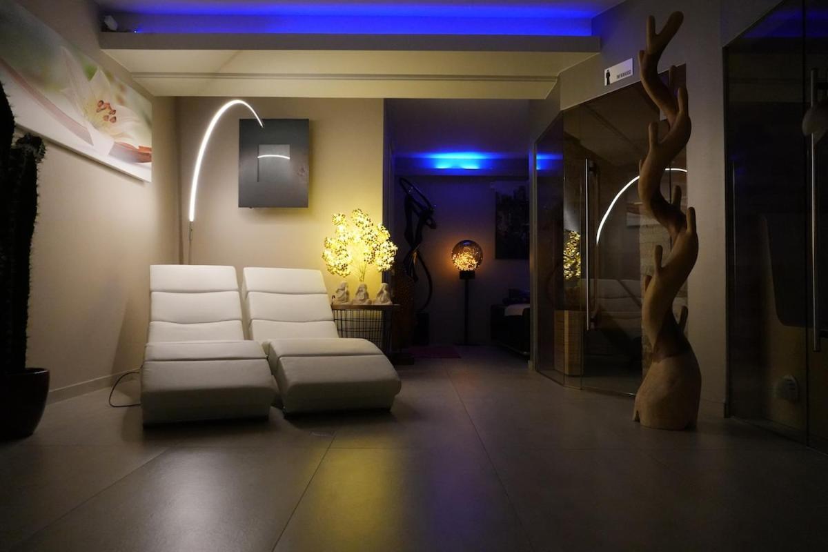 Hotel Monte Cristo Hoeselt エクステリア 写真