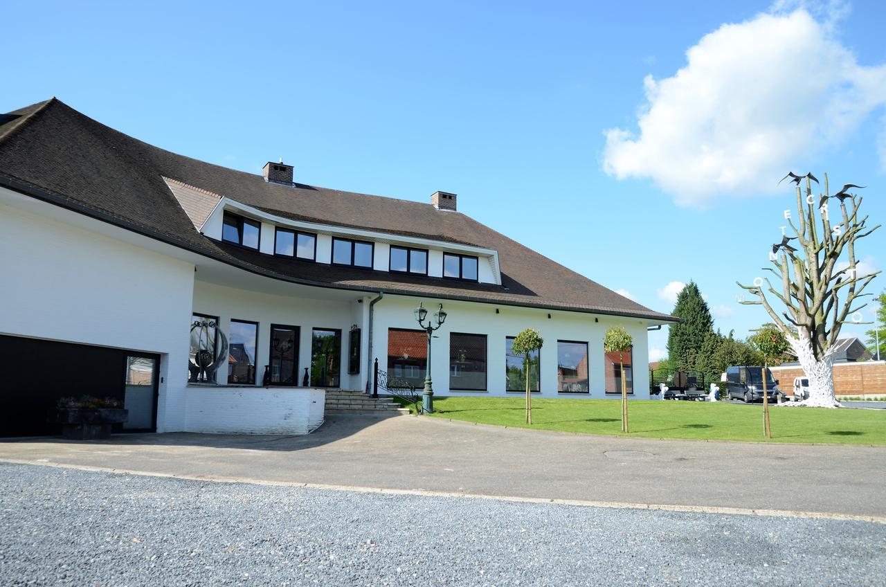Hotel Monte Cristo Hoeselt エクステリア 写真