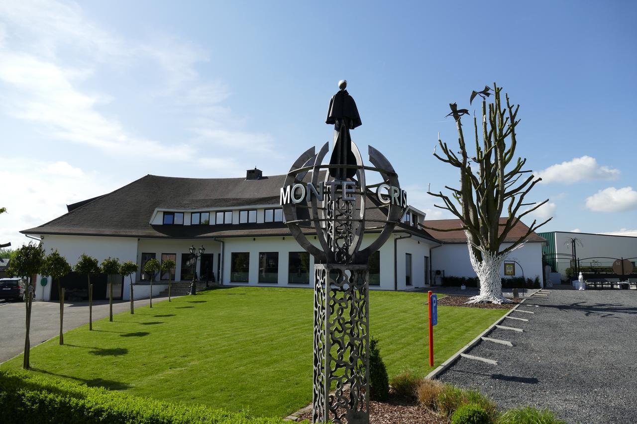 Hotel Monte Cristo Hoeselt エクステリア 写真